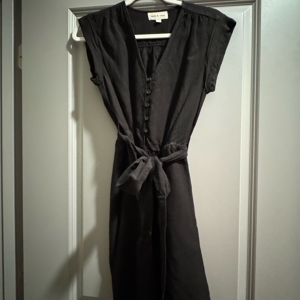 Cloth & Stone Charcoal Midi Dress